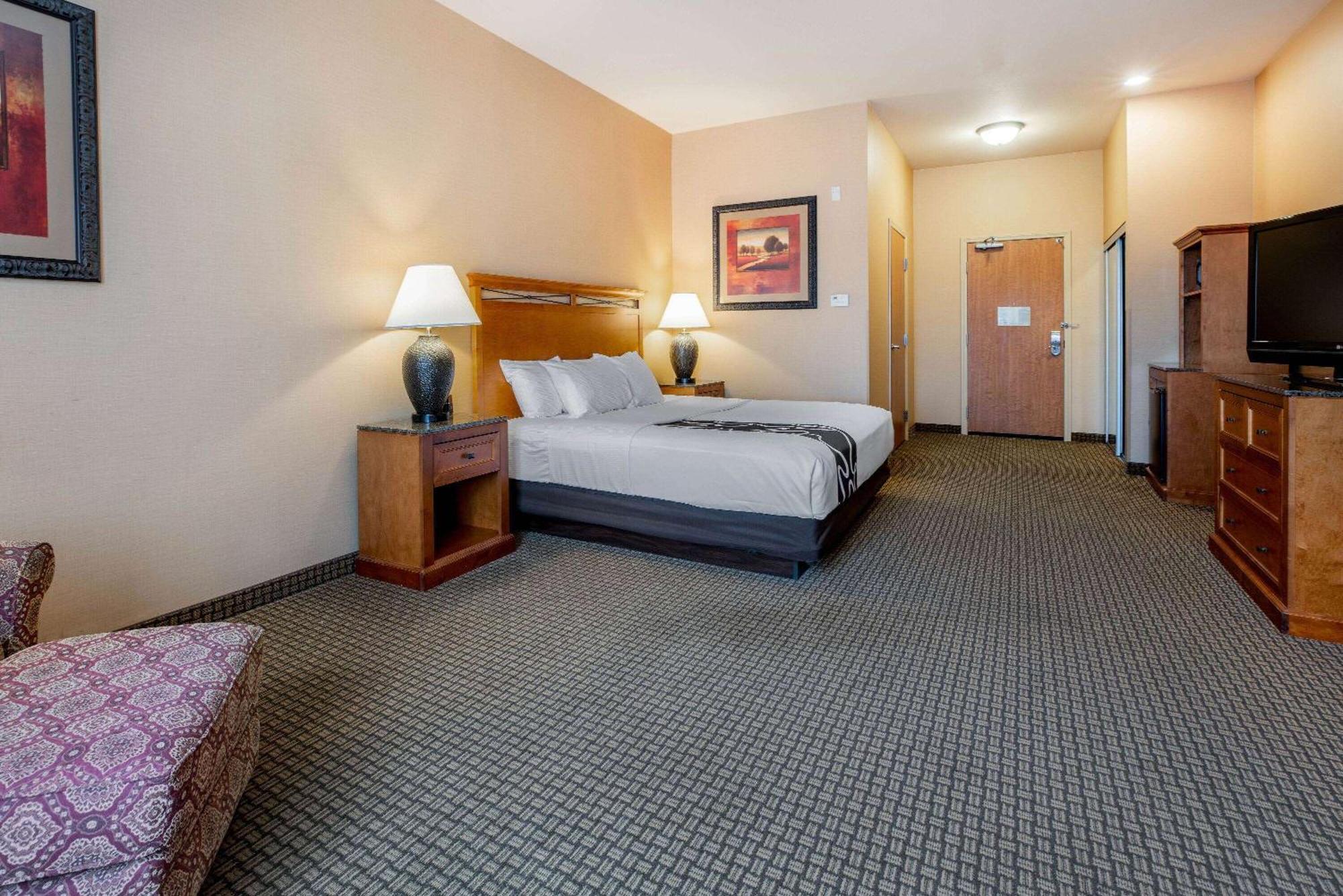 La Quinta By Wyndham Hotel
